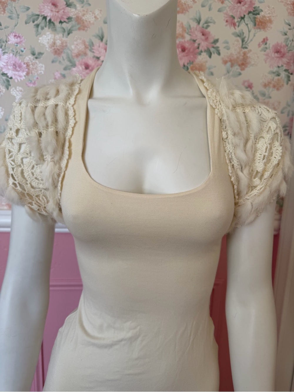 American Vintage Cream Lace Shrug Bolero